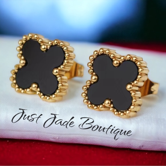 Jewelry - Clover Design Stud Earrings Elegant Minimalist 14K Gold Over Stainless